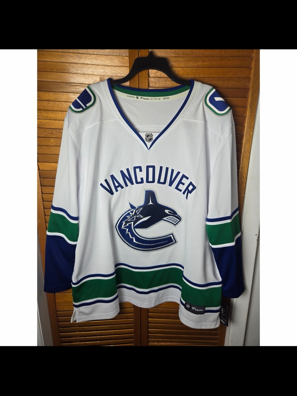 Vancouver Canucks Womens Fanatics Breakaway Away Jersey 4XL